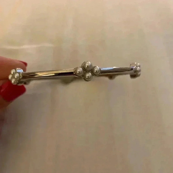 Lia Sophia Jewelry - Silver Alia Sophia Bangle with Pearls